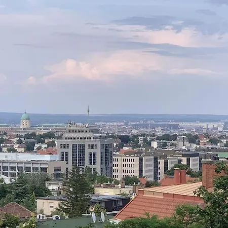 45m2 Buda Hillside With Panorama! Apartamento