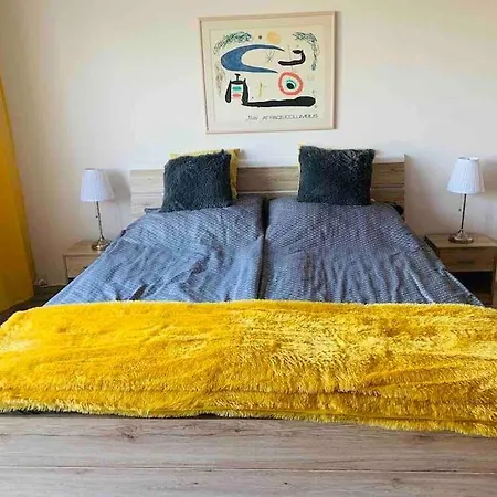 45m2 Buda Hillside With Panorama! Будапешт